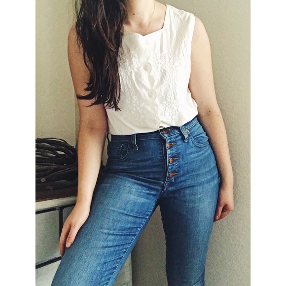 Vintage Tops - Vintage Cotton Embroidered Button Top